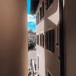Pr' Kramarju - House In The Heart Of Apartment *