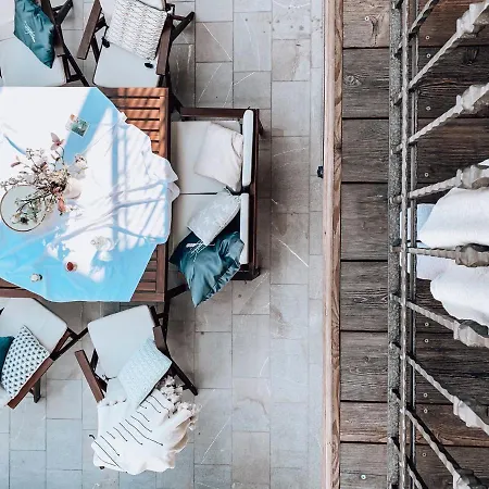 Pr' Kramarju - House In The Heart Of