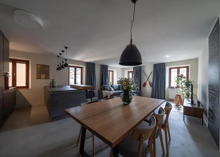 Pr' Kramarju - House In The Heart Of 아파트